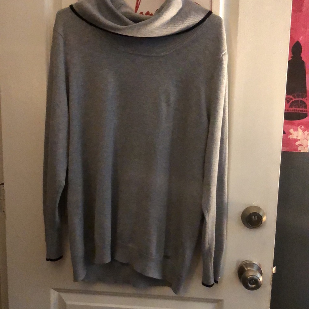 Sweater - Picture 3 of 5